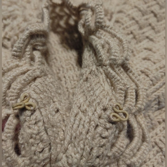 Oscar de la Renta Cashmere Sweater - Picture 7 of 9